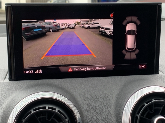 SQ2 2.0 TFSI quattro AHK Navi Matrix Kamera SHZ