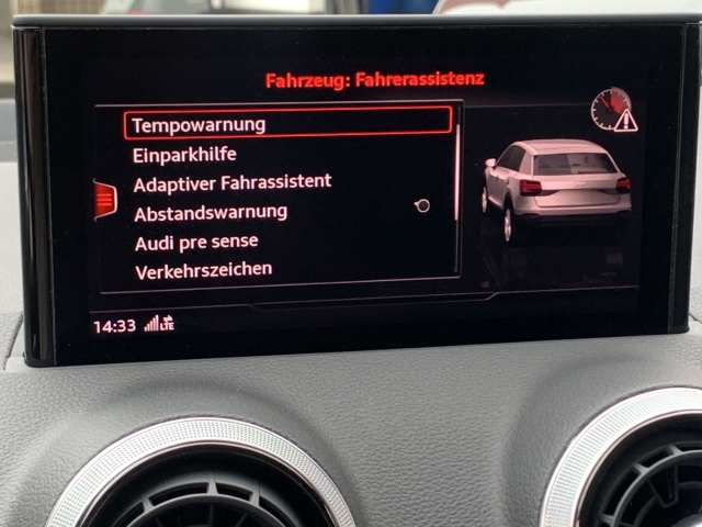 SQ2 2.0 TFSI quattro AHK Navi Matrix Kamera SHZ