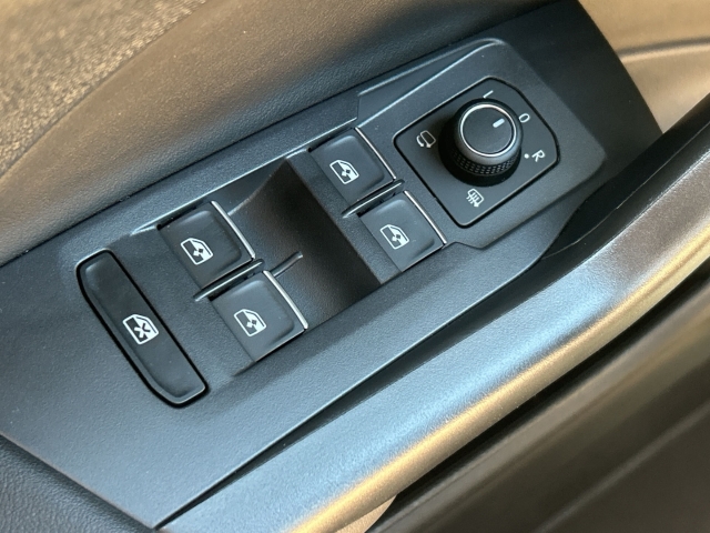 T-Cross 1.0 TSI Energy LED ACC SHZ App-Connect