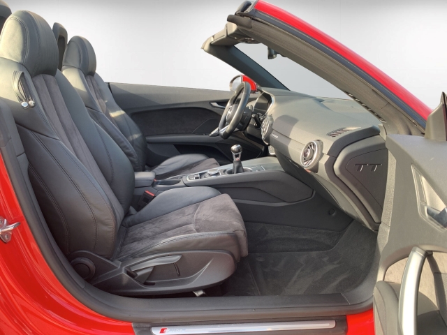 TT Roadster 1.8 TFSI S-line Navi LED Klimaautom.