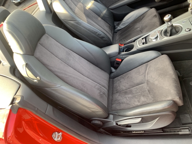 TT Roadster 1.8 TFSI S-line Navi LED Klimaautom.