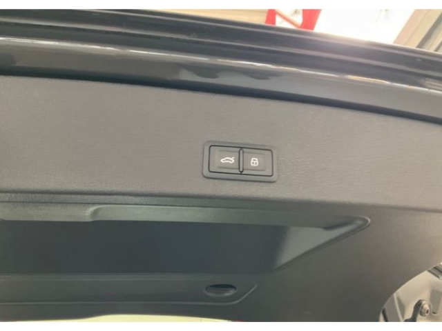 Q2 1.5 TFSI advanced LED El. Heckklappe SHZ APP