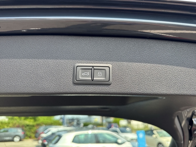 Q2 1.5 TFSI advanced LED El. Heckklappe SHZ APP
