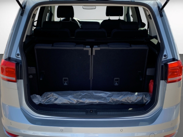Touran 2.0 TDI Comfortline 7-Sitze AHK Navi ACC
