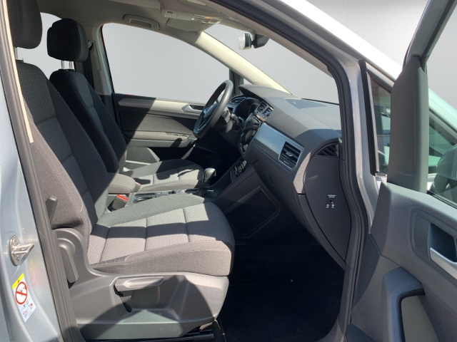 Touran 2.0 TDI Comfortline 7-Sitze AHK Navi ACC