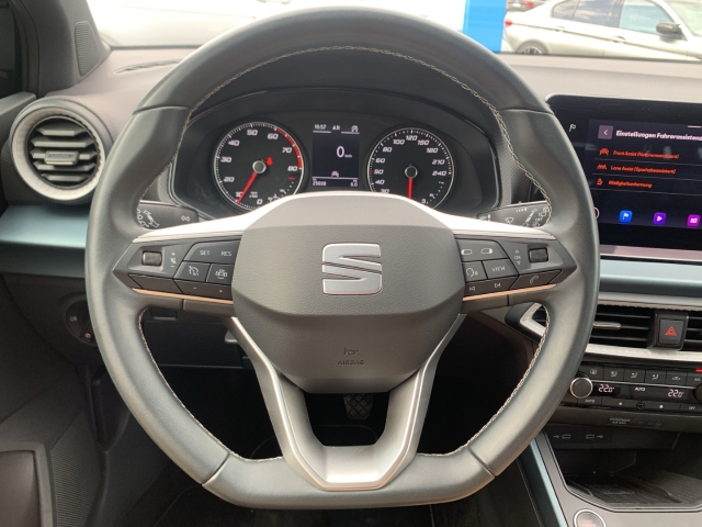 Arona 1.0 TSI Xperience Navi LED Klima R-Kam.