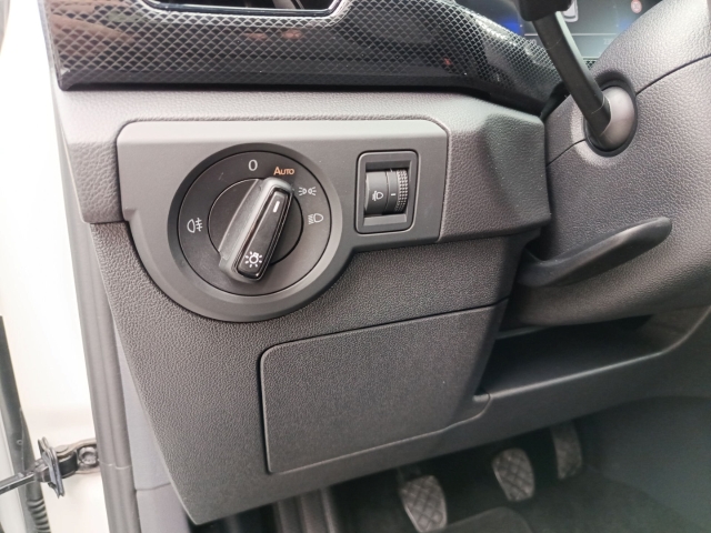 T-Cross 1.0 TSI Life Navi Kamera ACC SHZ GJR