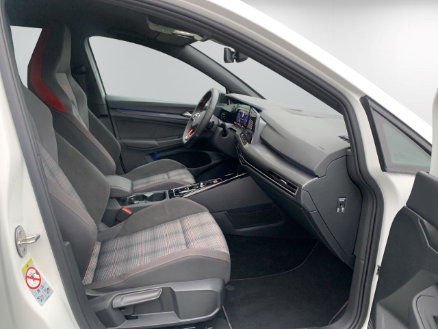 Golf GTI VIII 2.0 TSI Navi Kamera ACC IQ.Light