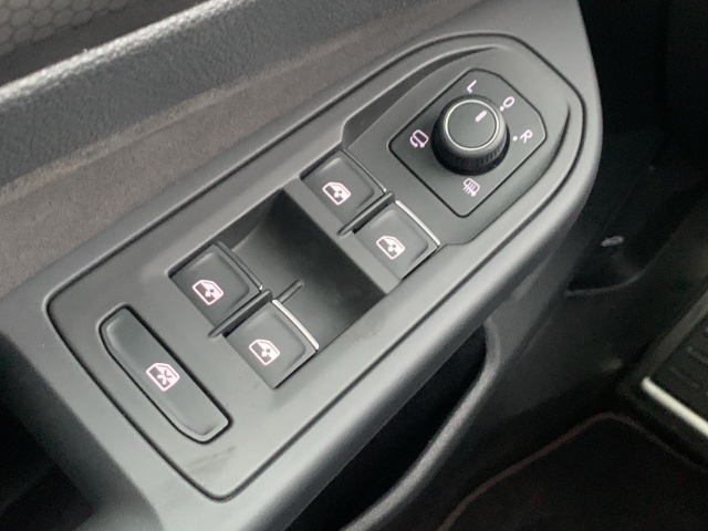 Golf GTI VIII 2.0 TSI Navi Kamera ACC IQ.Light