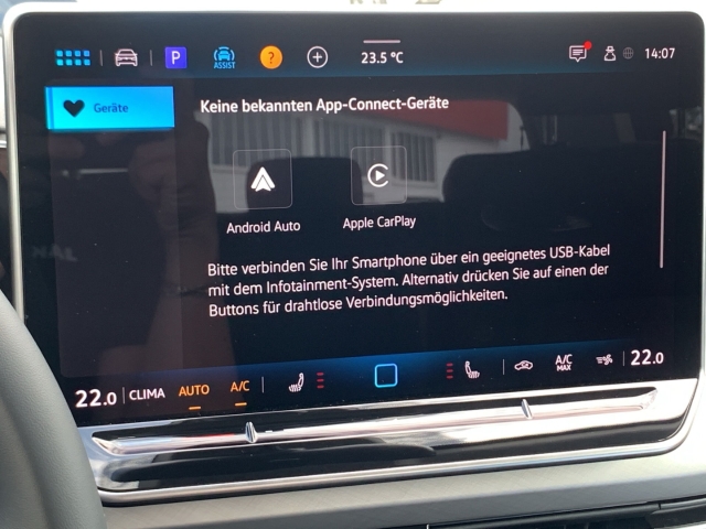 Golf 1.5 eTSI DSG AHK Navi H&K ACC SHZ PDC