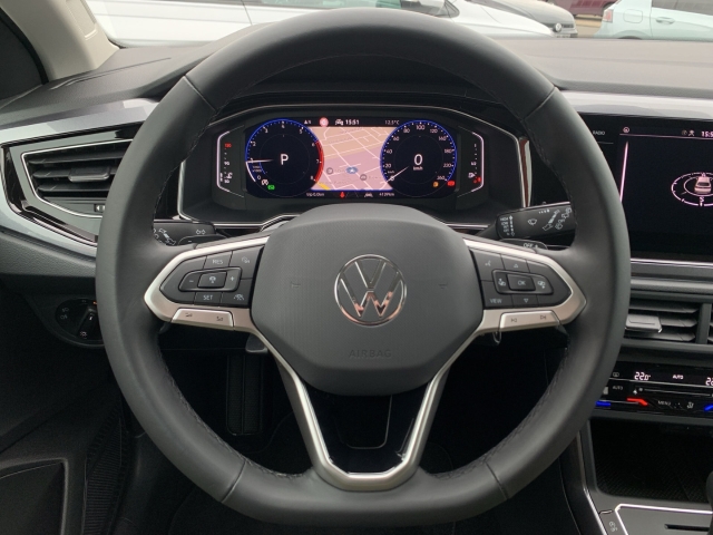 Taigo 1.0 TSI Style Navi LED ACC SHZ Klimaaut.