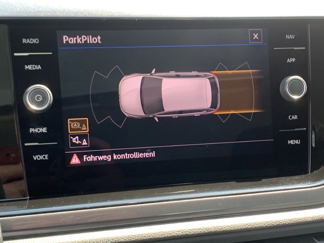 Polo 1.0 TSI Highline Pano Navi LED SHZ APP GJR
