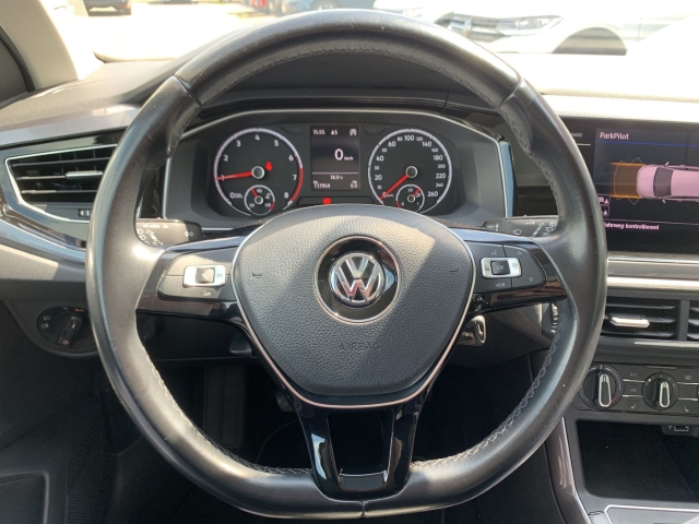 Polo 1.0 TSI Highline Pano Navi LED SHZ APP GJR