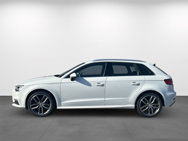 A3 Sportback 40 e-tron Navi ACC Kamera SHZ 18''