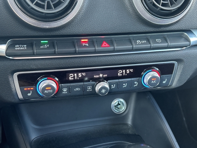 A3 Sportback 40 e-tron Navi ACC Kamera SHZ 18''