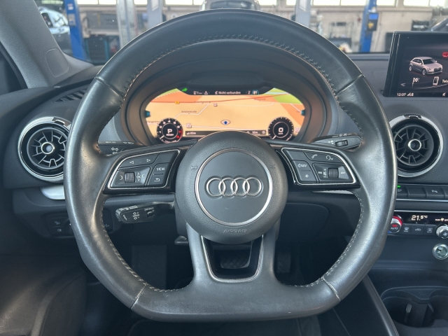 A3 Sportback 40 e-tron Navi ACC Kamera SHZ 18''