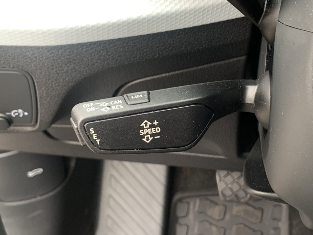 Q2 1.6 TDI LED El. Heckklappe Klimaautom. SHZ