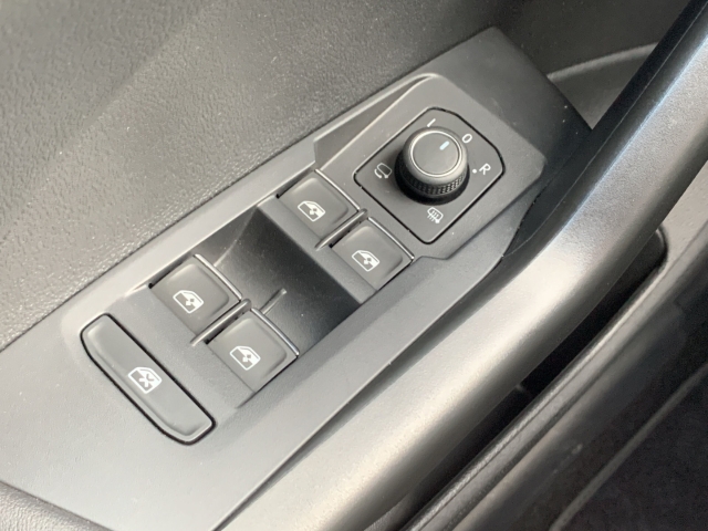 T-Cross 1.0 TSI Active DSG Navi ACC GJR SHZ