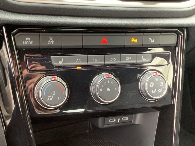 T-Roc 1.0 TSI R-Line AHK ACC SHZ App-Connect