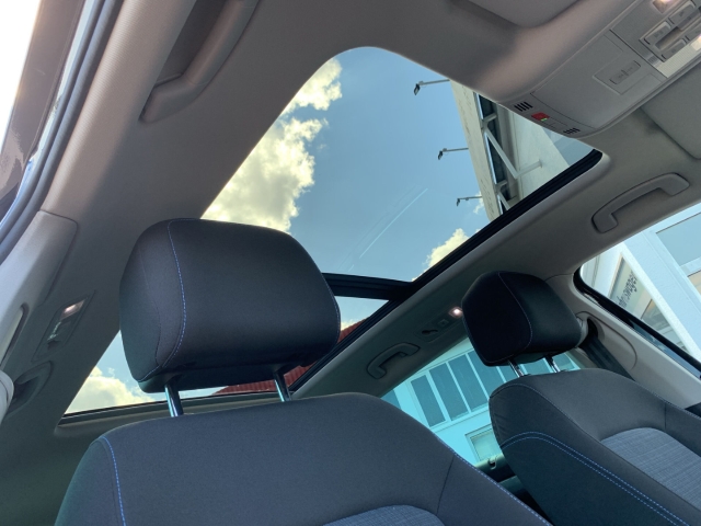 Passat Variant GTE 1.4 Hybrid AHK Pano Navi ACC