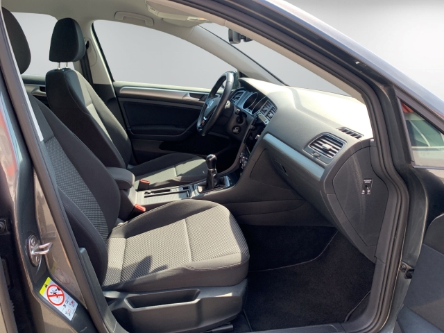 Golf VII 1.0 TSI LED PDC Berganfahrass.