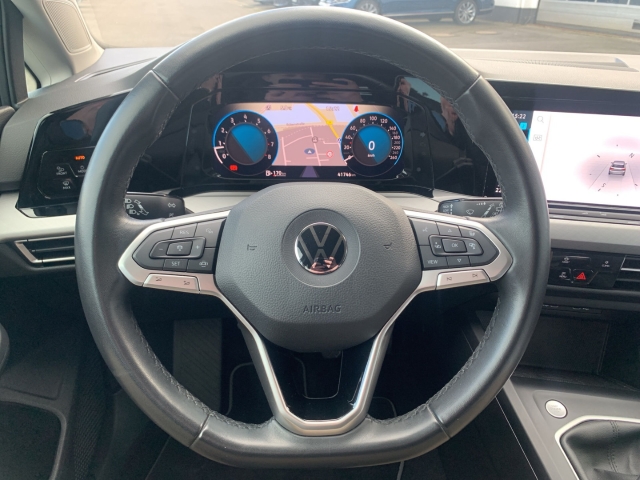 Golf VIII 1.5 TSI Life Navi Rückfahrkam. SHZ