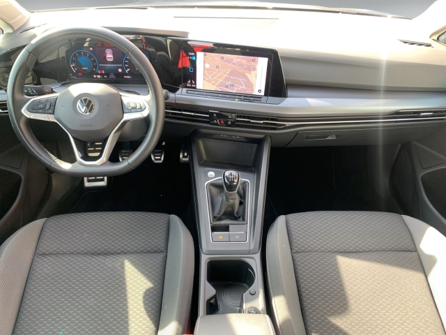 Golf VIII 1.5 TSI Active HUD StandHZG Navi ACC