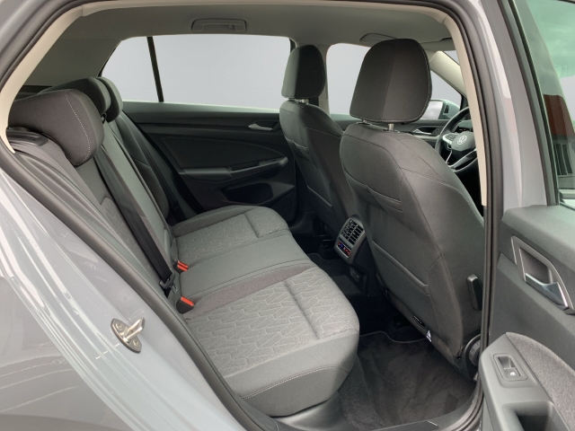 Golf VIII 1.5 TSI Life StandHZG AHK Kamera SHZ