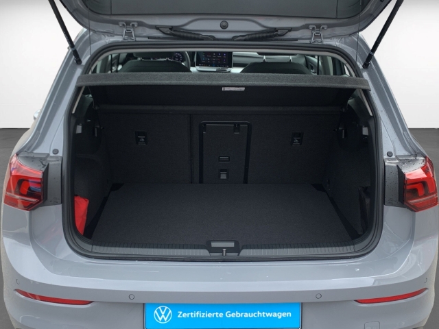 Golf VIII 1.5 TSI Life AHK ACC Kamera App-Conn.