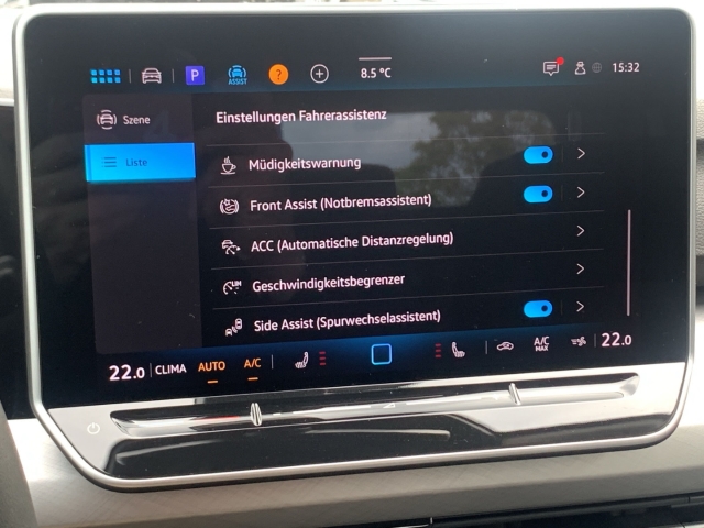Golf VIII 1.5 TSI Life AHK ACC Kamera App-Conn.