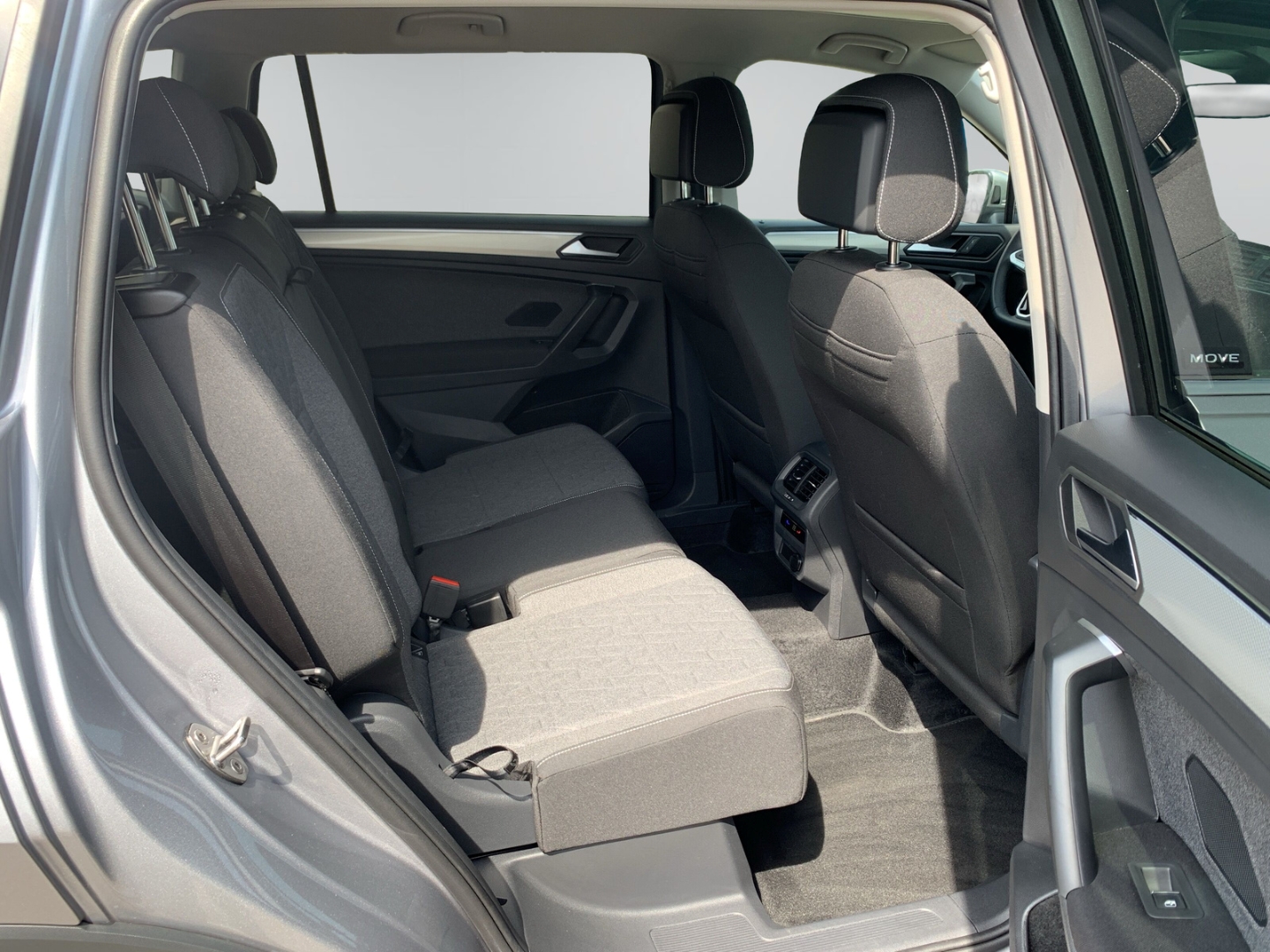 Tiguan Allspace 1.5 TSI Move DSG 7-Sitze AHK Navi RFK