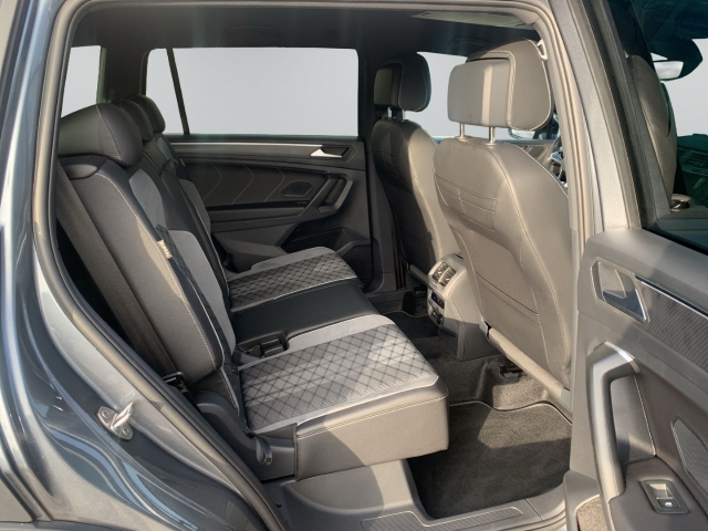 Tiguan Allspace 2.0 TDI 4M R-Line AHK StandHZG