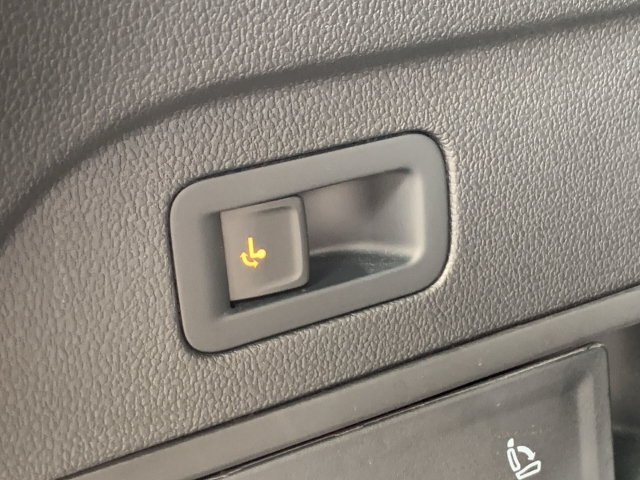 Tiguan Allspace 2.0 TDI 4M R-Line AHK StandHZG