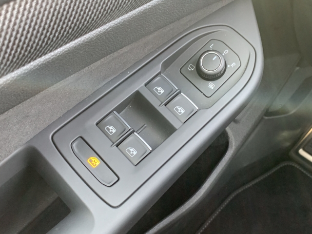 Golf VIII 1.5 TSI R-Line Rückfahrkam ACC SHZ