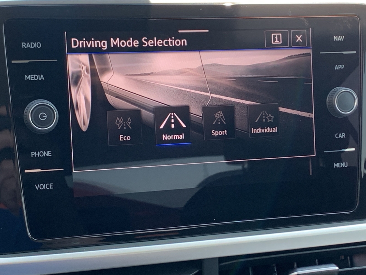 T-Roc 1.5 TSI Move Navi LED App-Connect SHZ PDC