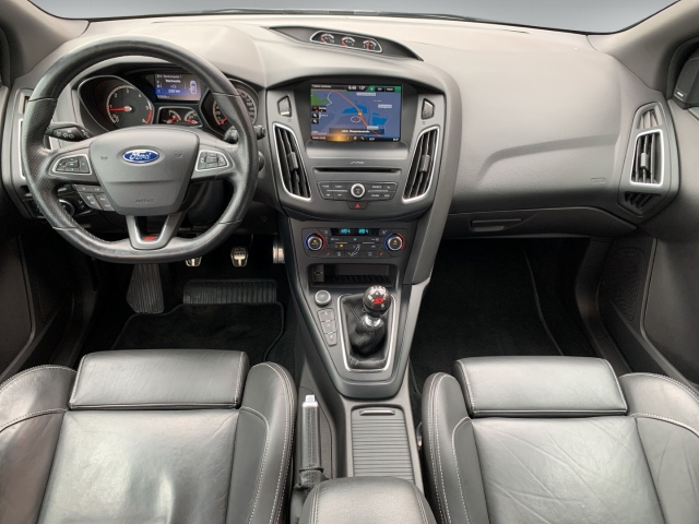 Focus Turnier ST 2.0 TDCi Navi Leder Soundsystem