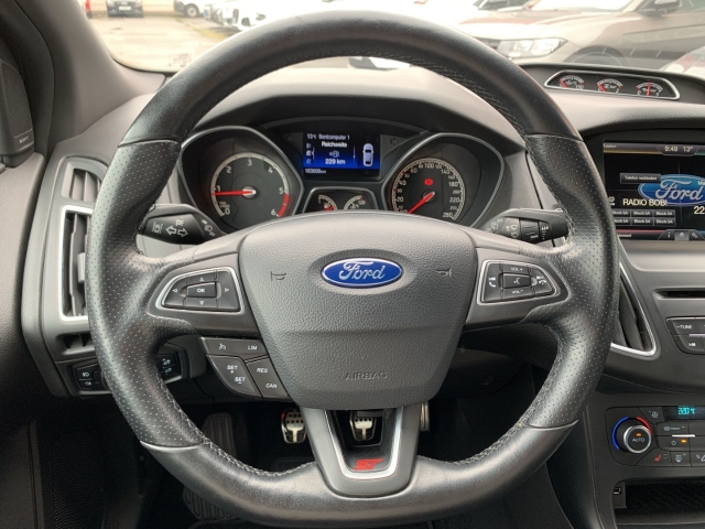 Focus Turnier ST 2.0 TDCi Navi Leder Soundsystem