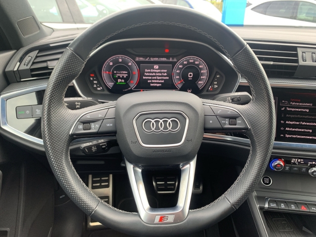 Q3 2.0 TDI S-line AHK Navi SHZ el. Heckklappe