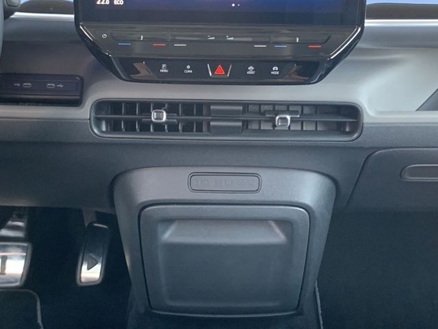ID. Buzz Pro AHK Navi Rückfahrkam.