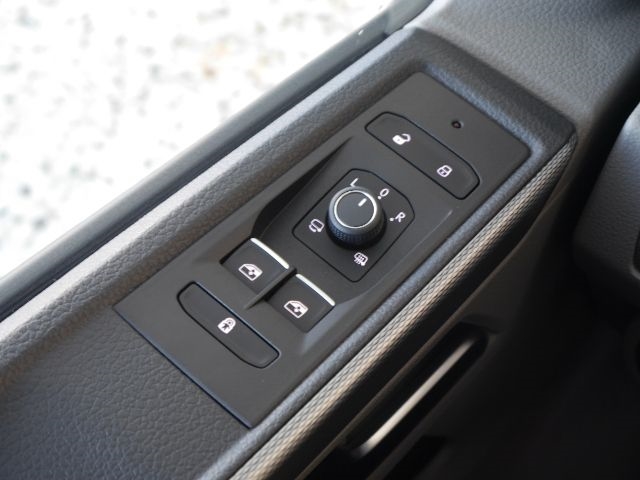 California 2.0 TDI Ocean DSG AHK Navi StandHZG