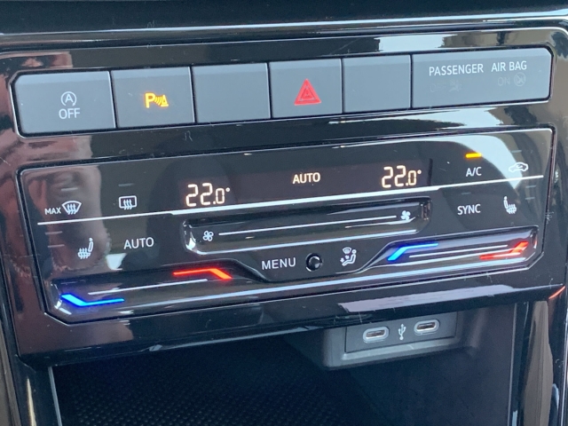 T-Cross 1.0 TSI Life AHK LED SHZ PDC App-Connect
