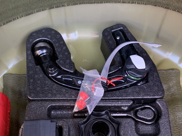 T-Cross 1.0 TSI Life AHK LED SHZ PDC App-Connect