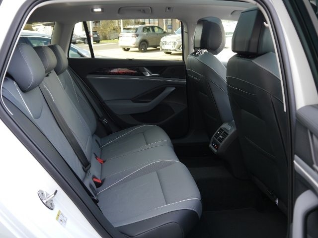 Passat Variant 2.0 TDI Elegance DSG AHK Navi SD