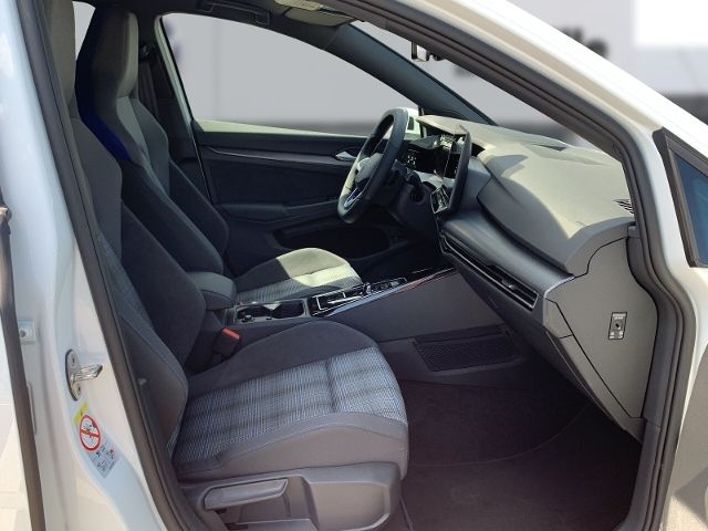 Golf VIII GTE 1.5 eHybrid DSG AHK Navi