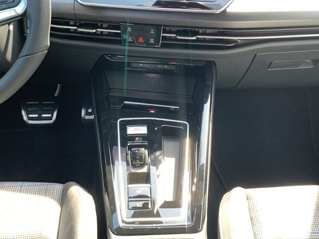 Golf VIII GTE 1.5 eHybrid DSG AHK Navi
