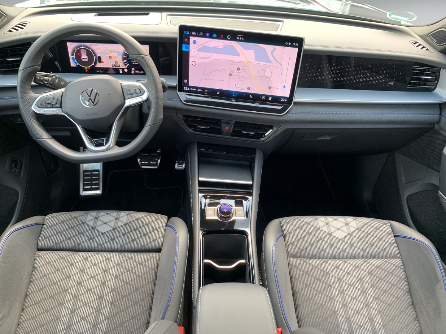 Tayron 2.0 TDI 4M R-Line AHK IQ.Light Navi ACC