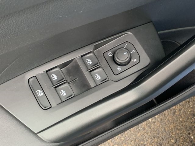 T-Cross 1.0 TSI LED ACC App-Connect SHZ Klima LM