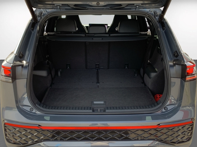 Tayron 2.0 TDI R-Line DSG 7-Sitze AHK Kamera ACC