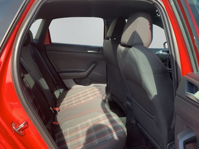 Polo 2.0 TSI LED Kurvenlicht SHZ PDC 18Z Klima