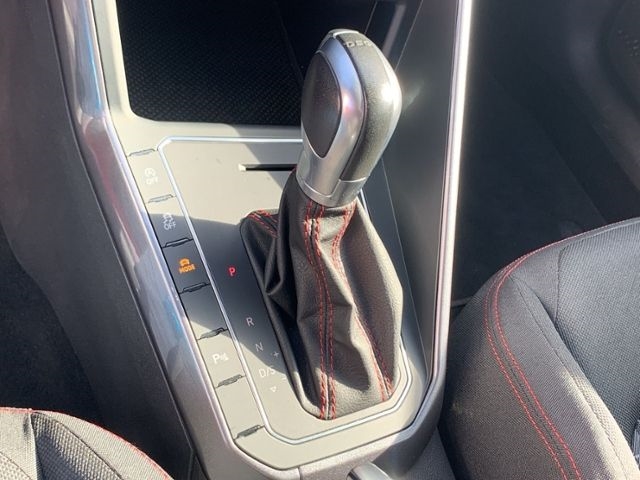 Polo 2.0 TSI LED Kurvenlicht SHZ PDC 18Z Klima